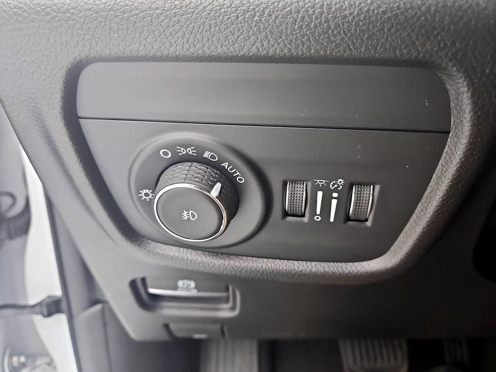 used 2022 Jeep Grand Cherokee car, priced at $45,998
