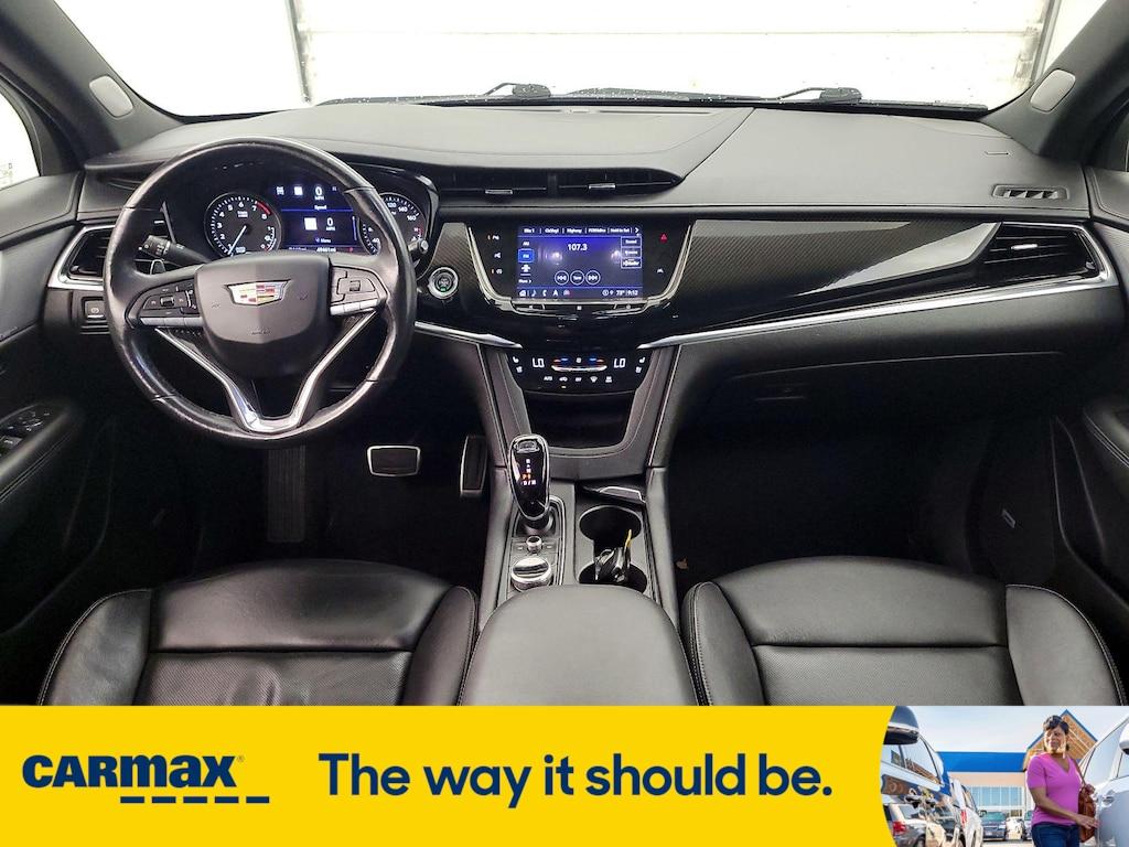 used 2021 Cadillac XT6 car, priced at $33,998