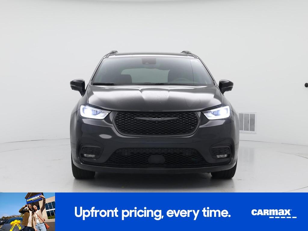 used 2024 Chrysler Pacifica car, priced at $34,998