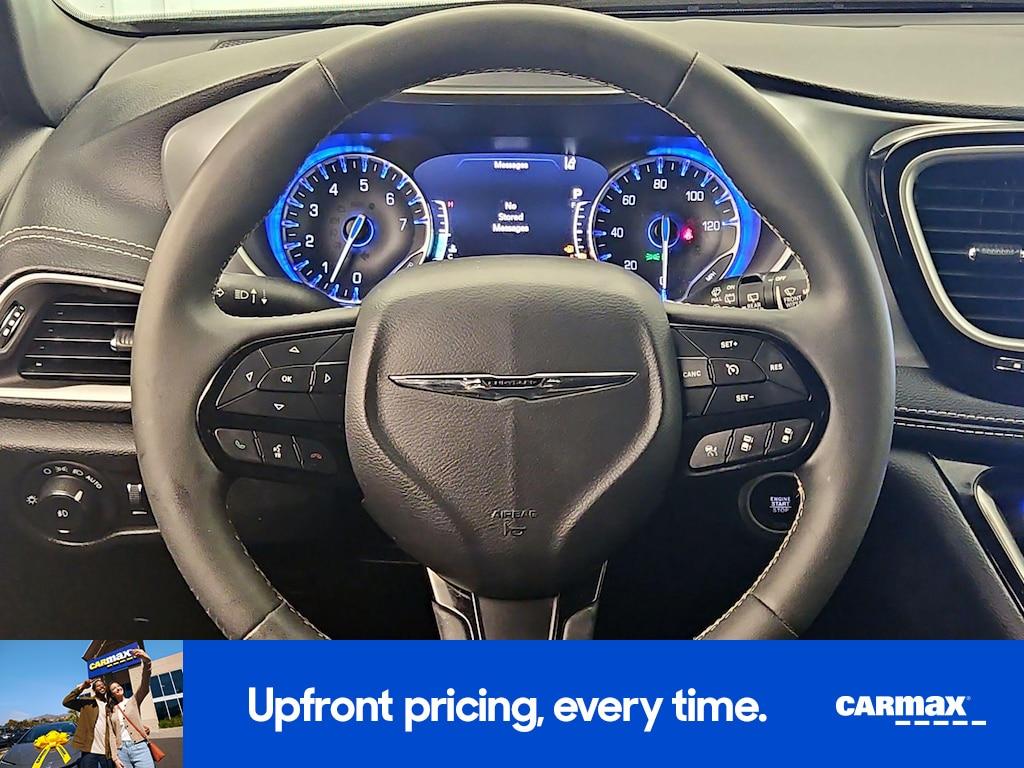 used 2024 Chrysler Pacifica car, priced at $34,998