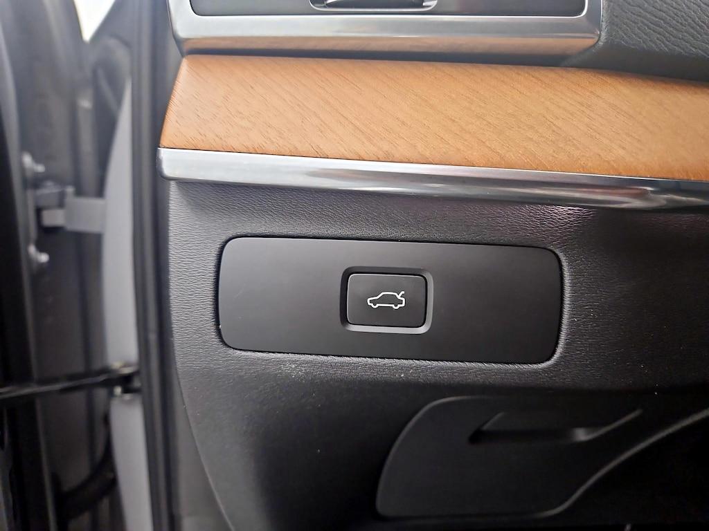 used 2024 Volvo XC90 car, priced at $41,998