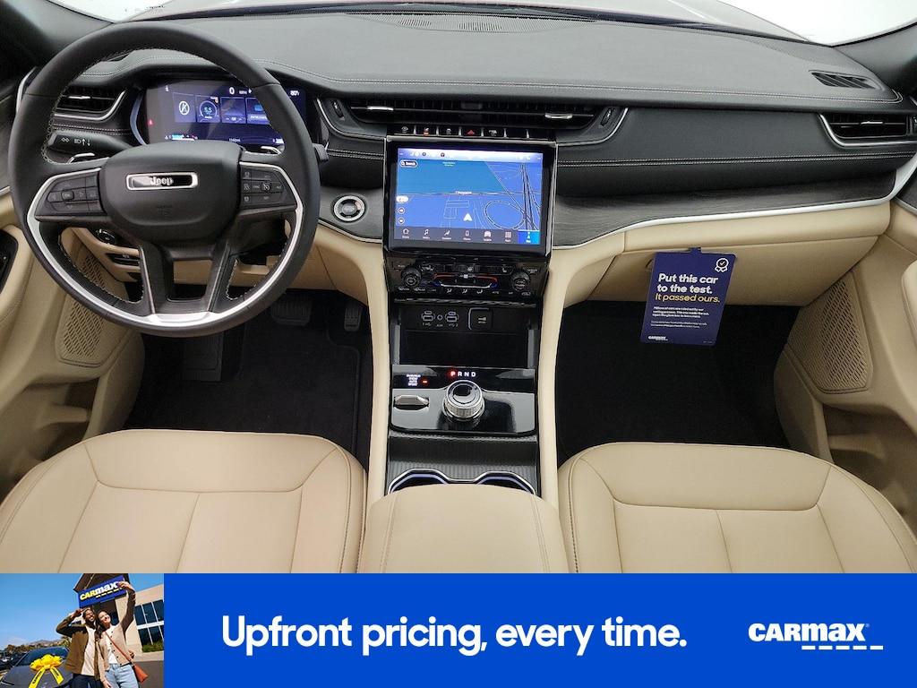 used 2025 Jeep Grand Cherokee car, priced at $41,998