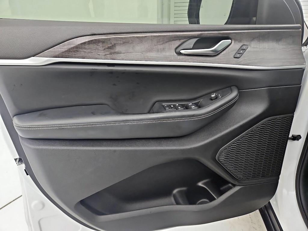 used 2023 Jeep Grand Cherokee car, priced at $29,998