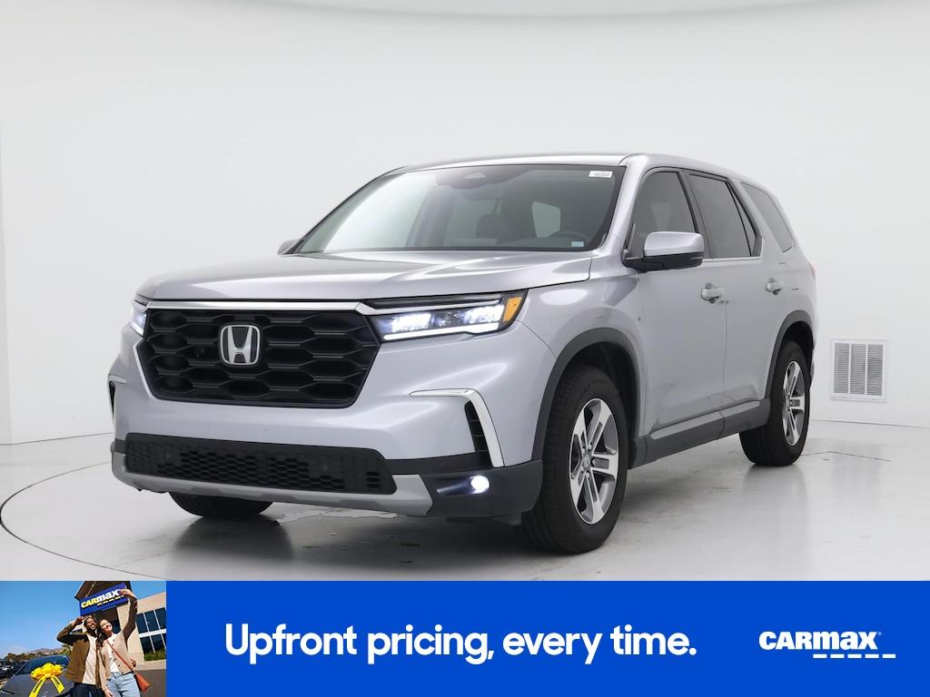 used 2025 Honda Pilot car, priced at $38,998