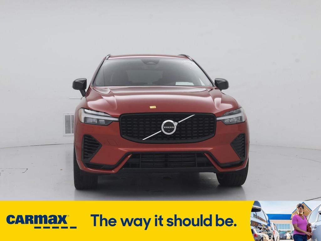 used 2022 Volvo XC60 Recharge Plug-In Hybrid car, priced at $32,998