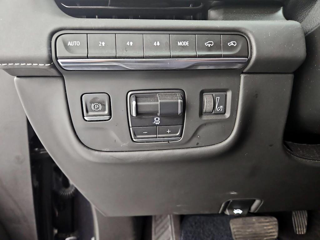 used 2022 Cadillac Escalade car, priced at $76,998