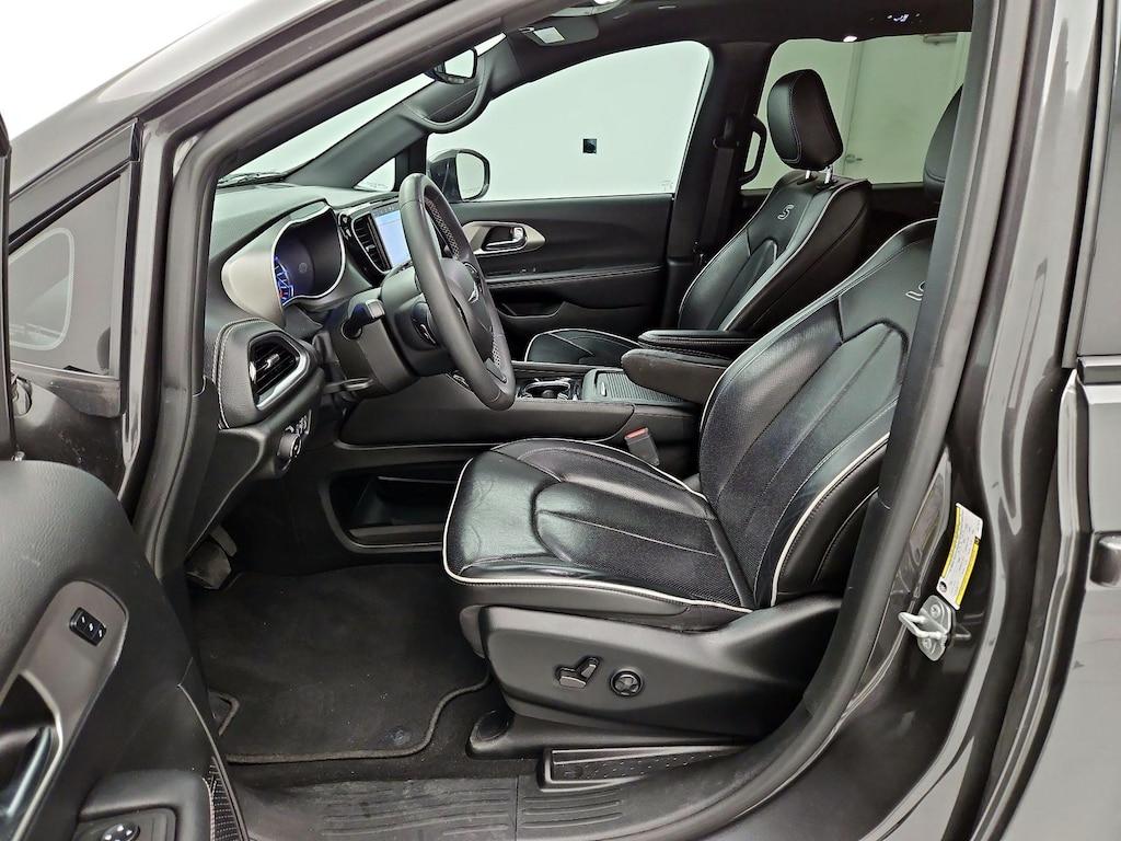 used 2022 Chrysler Pacifica Hybrid car, priced at $29,998