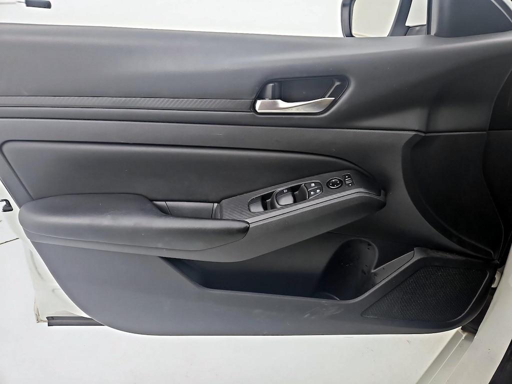 used 2022 Nissan Altima car, priced at $18,998