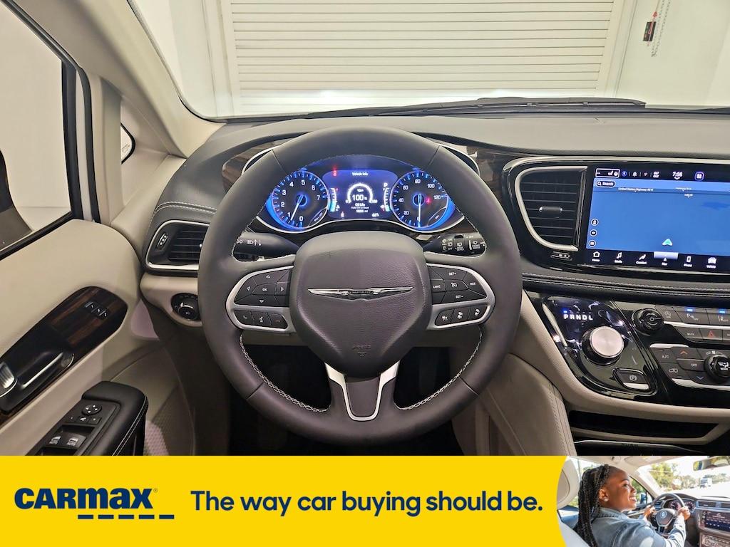 used 2023 Chrysler Pacifica car, priced at $37,998