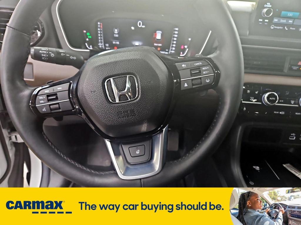 used 2024 Honda Pilot car, priced at $52,998