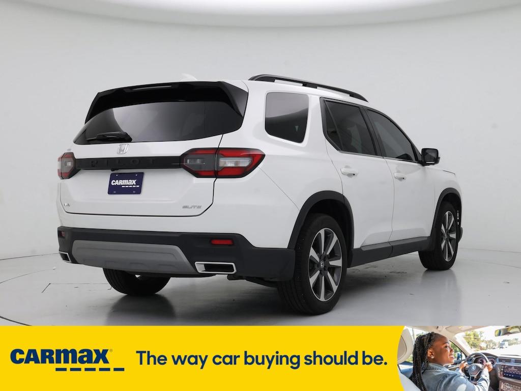 used 2024 Honda Pilot car, priced at $52,998