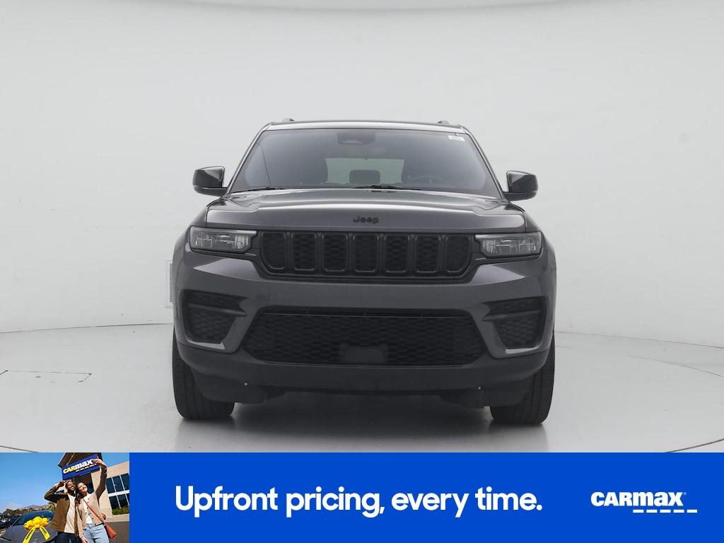 used 2024 Jeep Grand Cherokee car, priced at $32,998