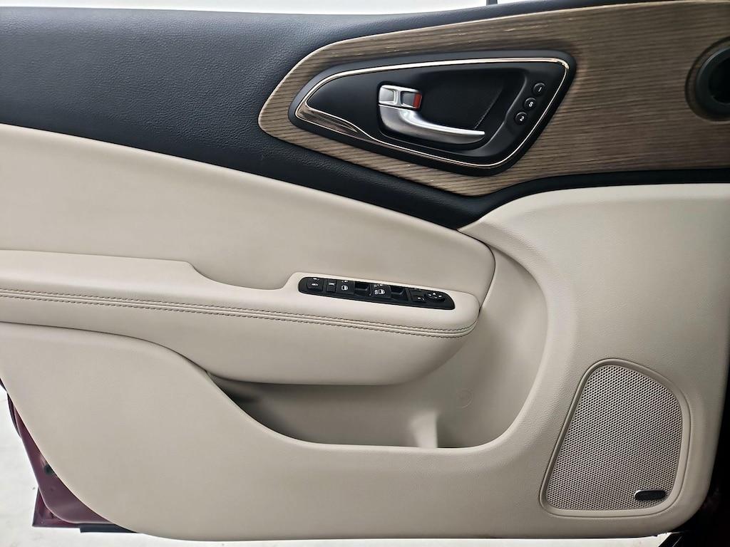 used 2015 Chrysler 200 car, priced at $14,998