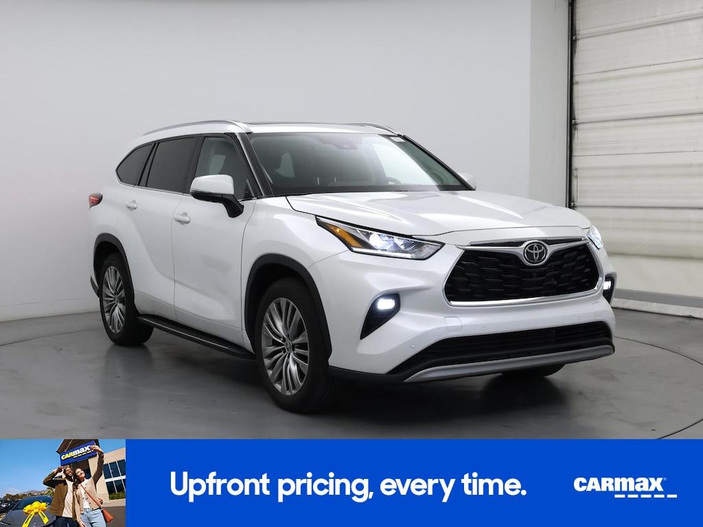 used 2022 Toyota Highlander car, priced at $44,998
