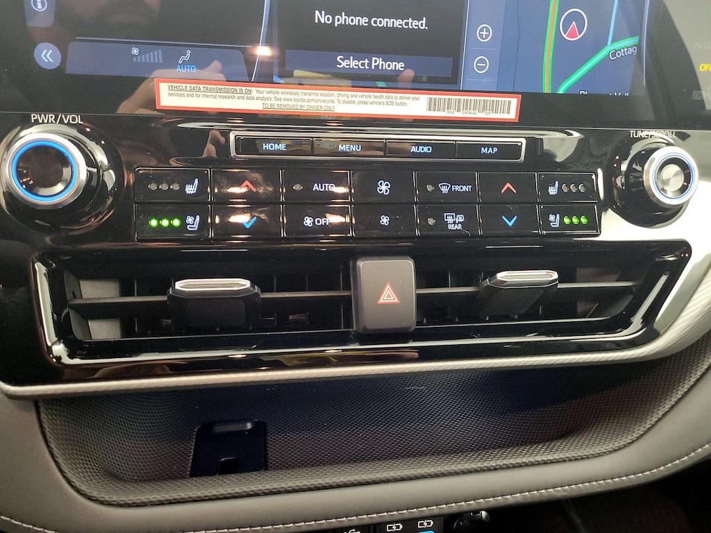 used 2022 Toyota Highlander car, priced at $44,998