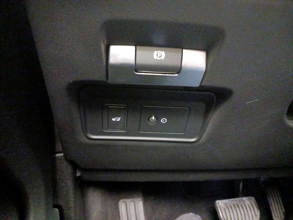used 2020 Land Rover Range Rover Evoque car, priced at $31,998