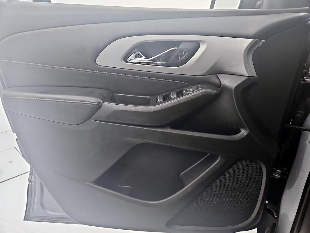 used 2021 Chevrolet Traverse car, priced at $26,998