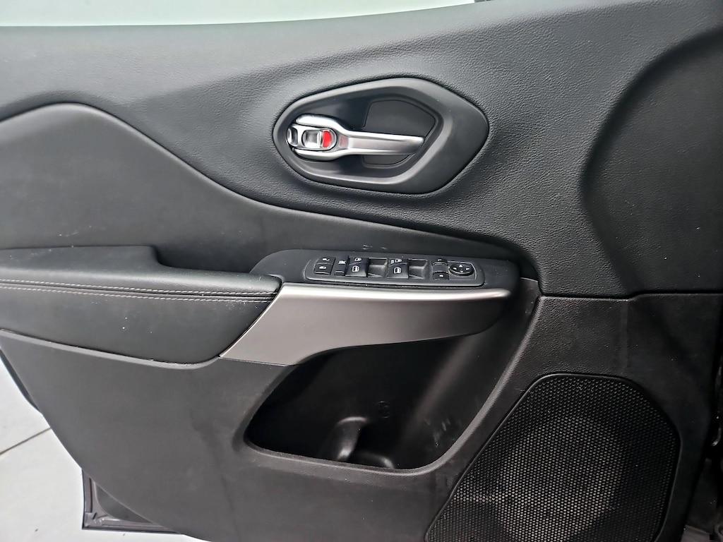 used 2020 Jeep Cherokee car, priced at $15,998
