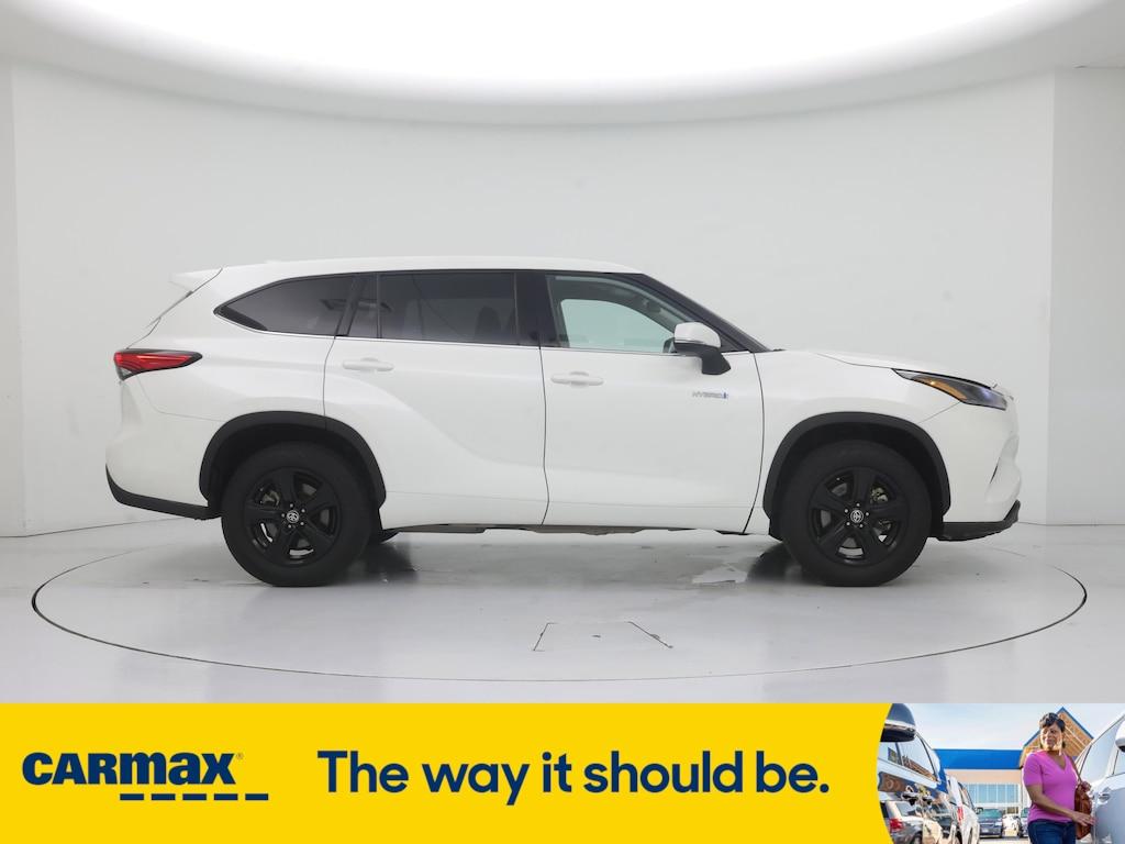 used 2021 Toyota Highlander Hybrid car, priced at $32,998