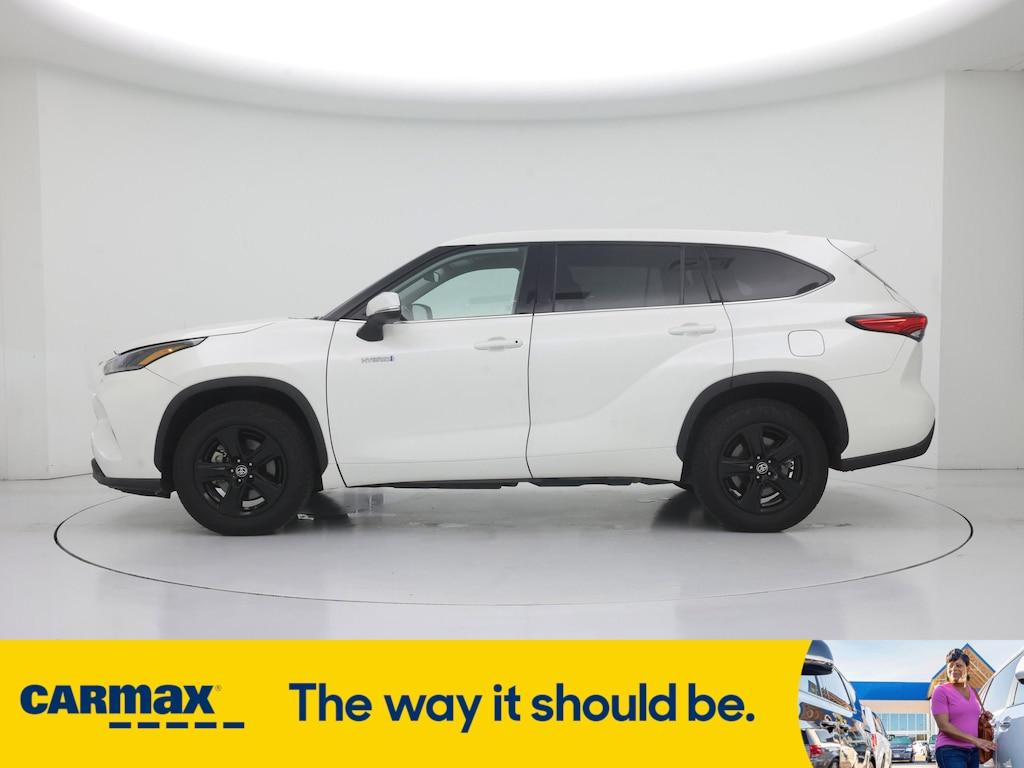used 2021 Toyota Highlander Hybrid car, priced at $32,998