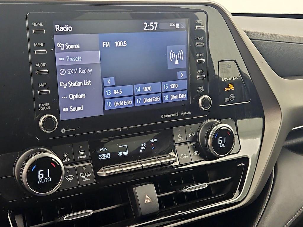 used 2021 Toyota Highlander Hybrid car, priced at $32,998