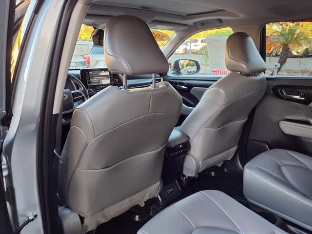 used 2022 Toyota Highlander car, priced at $39,481
