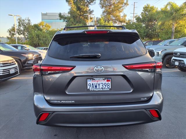 used 2022 Toyota Highlander car, priced at $35,499