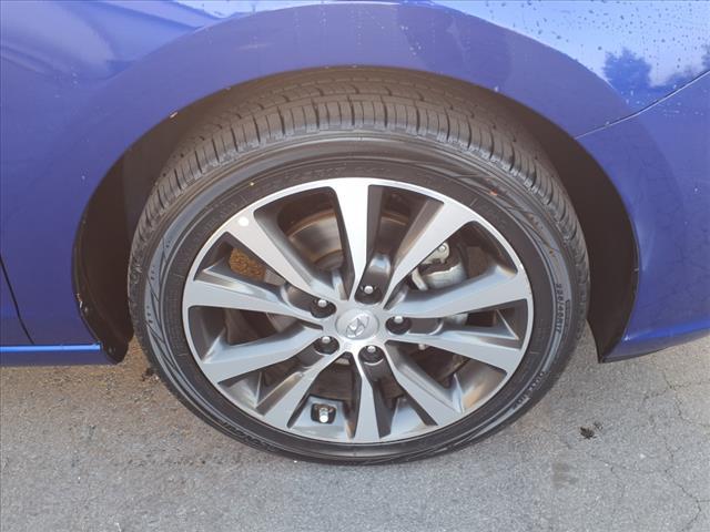 used 2020 Hyundai Elantra GT car, priced at $17,540