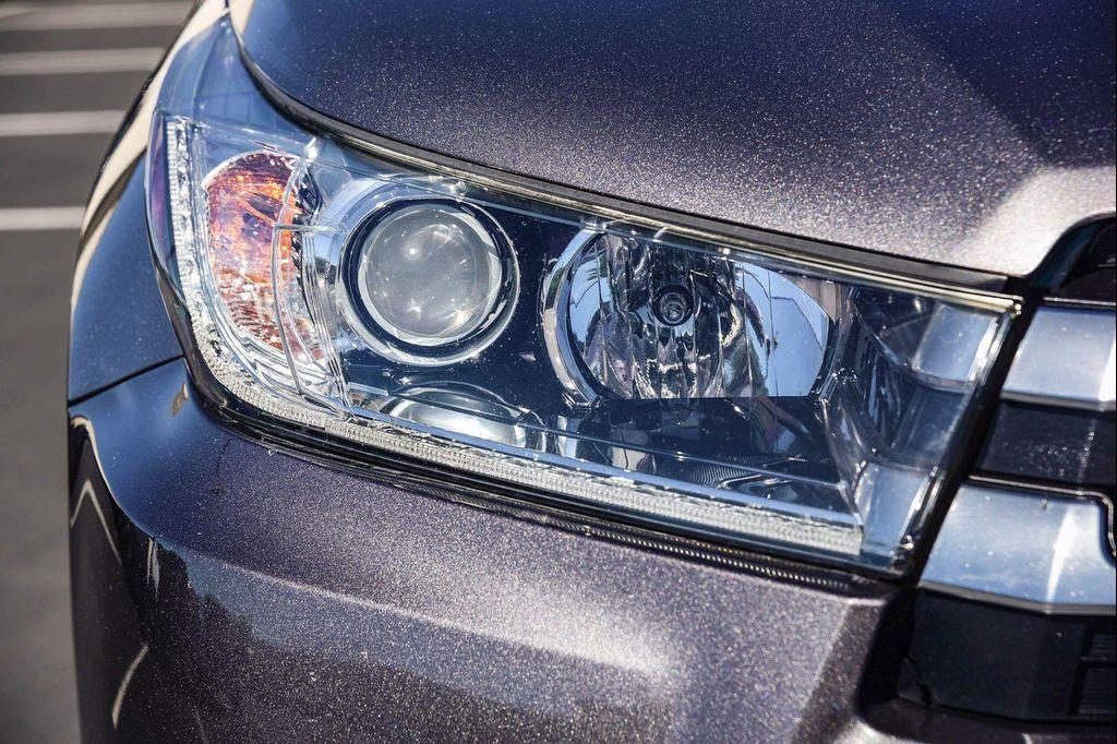 used 2017 Toyota Highlander Hybrid car, priced at $22,991