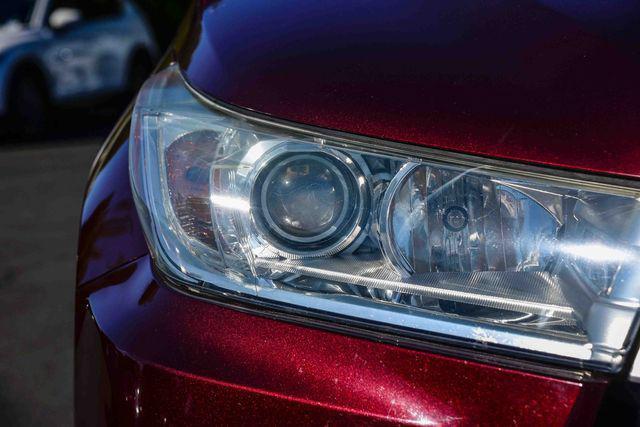 used 2017 Toyota Highlander car, priced at $33,924