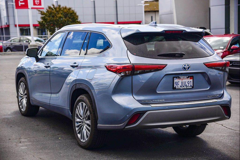 used 2023 Toyota Highlander Hybrid car, priced at $39,490