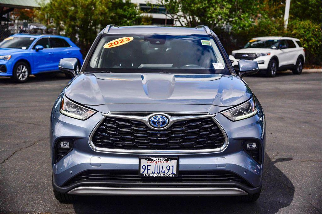 used 2023 Toyota Highlander Hybrid car, priced at $39,490