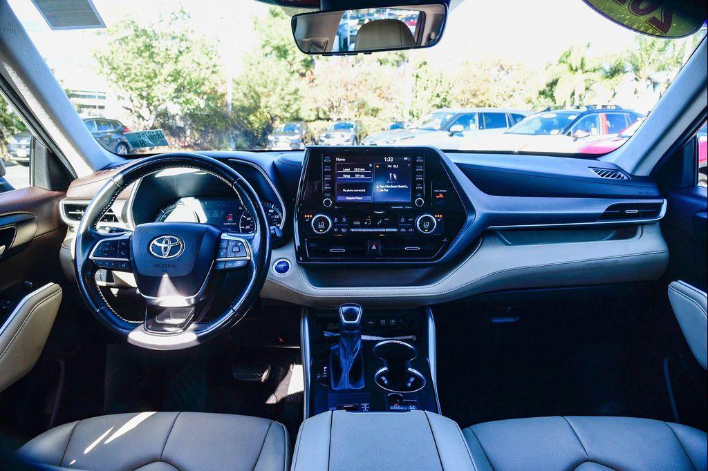 used 2021 Toyota Highlander Hybrid car, priced at $30,741
