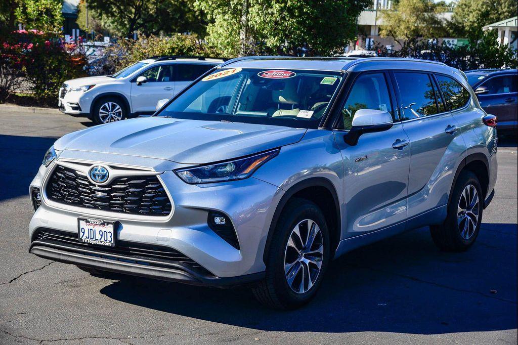 used 2021 Toyota Highlander Hybrid car, priced at $30,741