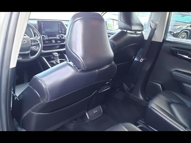 used 2022 Toyota Highlander car, priced at $38,495