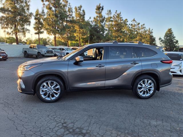 used 2022 Toyota Highlander car, priced at $41,458