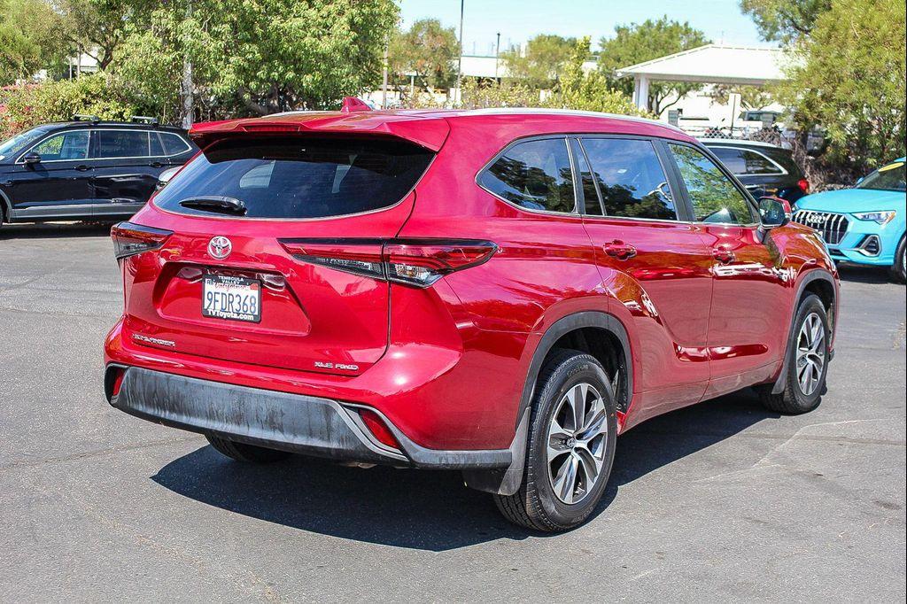 used 2023 Toyota Highlander car, priced at $32,295