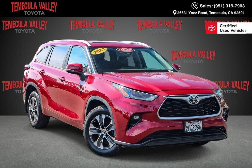used 2023 Toyota Highlander car, priced at $32,295