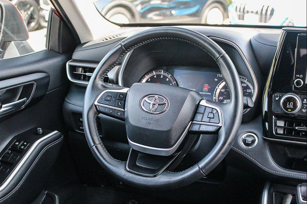 used 2023 Toyota Highlander car, priced at $32,295