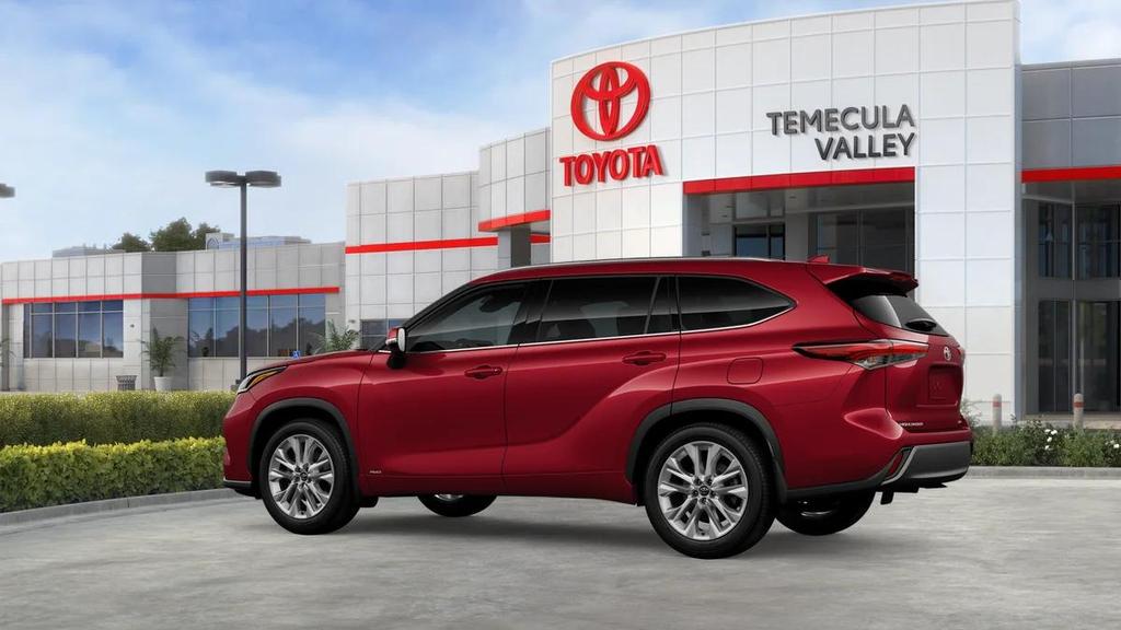 new 2026 Toyota Highlander Hybrid car, priced at $54,428