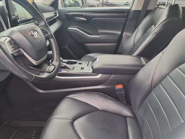 used 2022 Toyota Highlander car, priced at $34,948