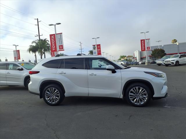 used 2023 Toyota Highlander car, priced at $42,995