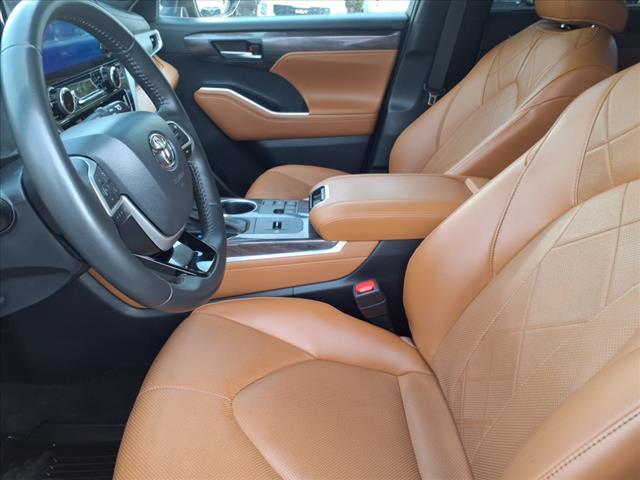 used 2023 Toyota Highlander car, priced at $42,995