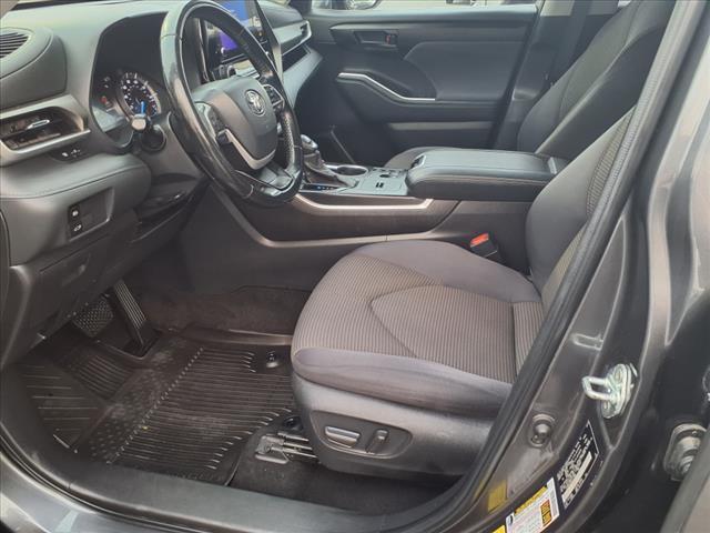used 2023 Toyota Highlander Hybrid car, priced at $33,492