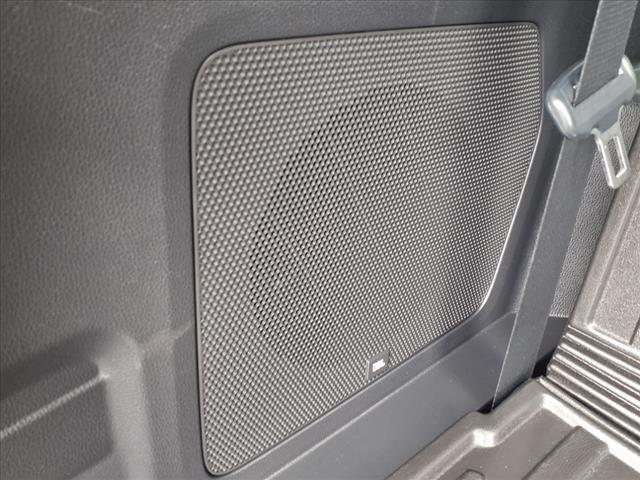 used 2022 Toyota Highlander car, priced at $38,548