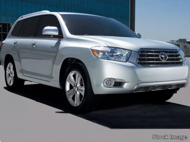 used 2010 Toyota Highlander car, priced at $10,741