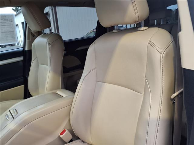 used 2018 Toyota Highlander car, priced at $28,995