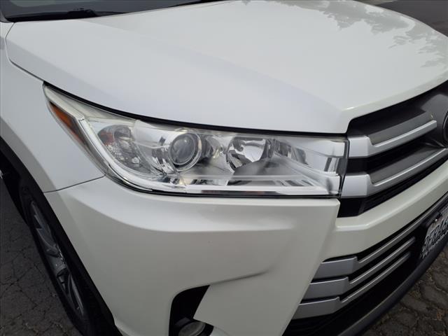 used 2018 Toyota Highlander car, priced at $28,995
