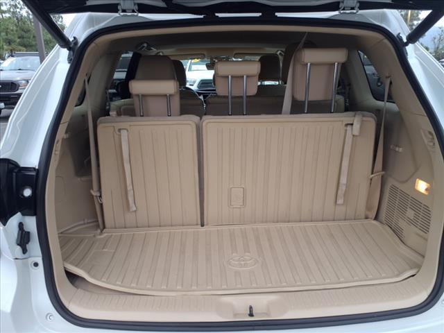 used 2018 Toyota Highlander car, priced at $28,995