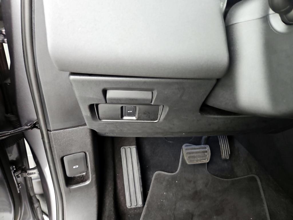 used 2025 Land Rover Range Rover Evoque car, priced at $43,998